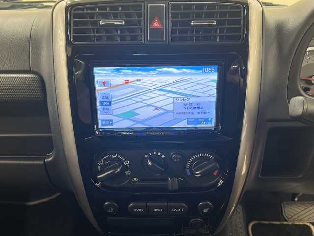スズキ ジムニー ランドベンチャー 道央・札幌 2014(平26)年 3.2万km ノクターンブルーパール /4WD//社外ナビ：KENWOOD（FM/AM/TV/ipod/USB/CD）//レザーシート//運転席シートヒーター//純正フロアマット//社外１６インチアルミホイール//ミラーヒーター//ステアリングスイッチ//フォグランプ//2WD/4WD切り替え可//電動格納ミラー