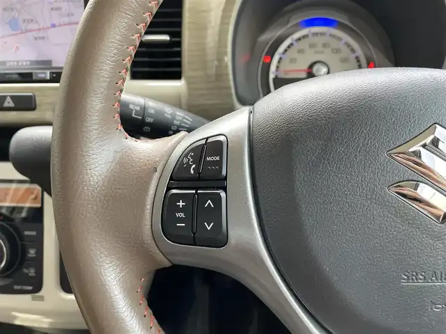 スズキ ハスラー ワンダラー 滋賀県 2019(平31)年 4.9万km シフォンアイボリーメタリック/ウッディブラウン2トーンルーフ 社外ナビ(CD/DVD/ワンセグ/USB/Bluetooth)/前方ドラレコ/ETC/バックカメラ/ハーフレザーシート/前席シートヒーター/ＬＥＤ/オートライト/レーンキープアシスト/横滑り防止装置/衝突軽減システム/アイドリングストップ/プッシュスタート/スマートキー
