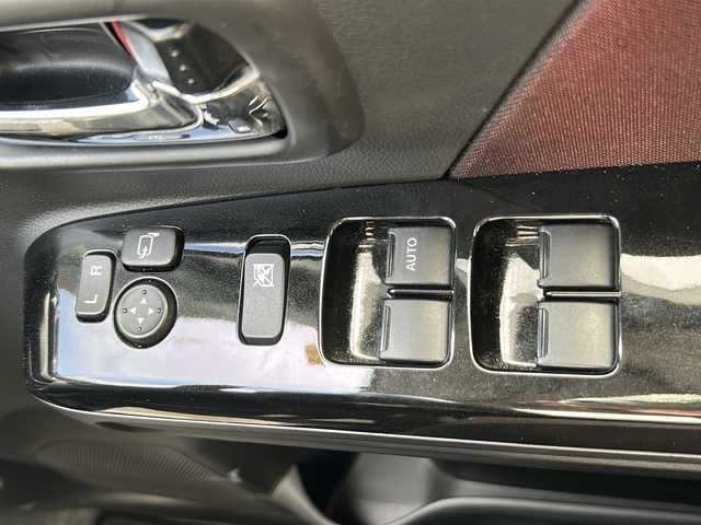 スズキ ワゴンＲ スティングレー HYBRID T 茨城県 2018(平30)年 2.8万km ブルーイッシュブラックパール3 セーフティサポート/純正SDナビ/　　BT/CD/DVD/ワンセグ/アダプティブクルーズコントロール/パドルシフト/LEDオートライト/シートヒーター/純正15インチアルミホイール/ステアリングスイッチ/アイドリングストップ/スマートキー/ETC