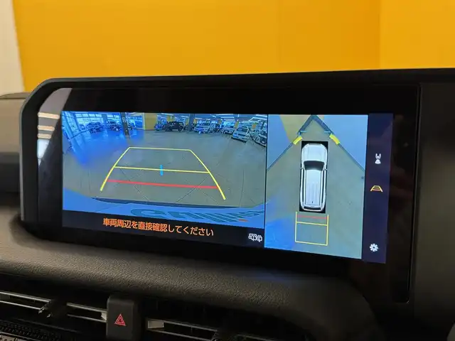 トヨタ ランドクルーザー ２５０ VX 群馬県 2024(令6)年 1万km プラチナホワイトパールマイカ トヨタセーフティセンス/・プリクラッシュセーフティ/・レーンディパーチャーアラート/・ブラインドスポットモニター/・リヤクロストラフィックアラート/・リヤカメラディテクション/・プロアクティブドライビングアシスト/・クリアランスソナー/・ロードサインアシスト/・レーダークルーズコントロール/・オートマチックハイビーム/純正12.3インチディスプレイオーディオ（ナビ機能付き）/　　フルセグTV/　　FM/AM/BT/USB/AppleCarPlay/AndroidAuto/パノラミックビューモニター/サンルーフ/パワーバックドア/LEDオートライト/黒レザーシート/パワーシート/シートヒーター/エアシート/デュアルオートエアコン/純正18インチAW/ルーフレール/デジタルインナーミラー/革巻きステアリング/ステアリングスイッチ/ステアリングヒーター/フォグランプ/ヘッドライトウォッシャー/電動パーキングブレーキ/オートホールド/MTモード付AT/トランスファーレバー/オートワイパー/横滑り防止機能/前後ドライブレコーダー/スマートキー/ビルトインETC2.0