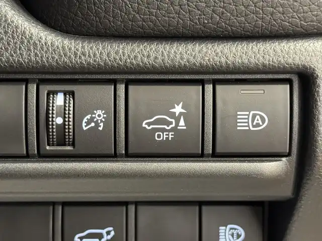 トヨタ ランドクルーザー ２５０ VX 群馬県 2024(令6)年 1万km プラチナホワイトパールマイカ トヨタセーフティセンス/・プリクラッシュセーフティ/・レーンディパーチャーアラート/・ブラインドスポットモニター/・リヤクロストラフィックアラート/・リヤカメラディテクション/・プロアクティブドライビングアシスト/・クリアランスソナー/・ロードサインアシスト/・レーダークルーズコントロール/・オートマチックハイビーム/純正12.3インチディスプレイオーディオ（ナビ機能付き）/　　フルセグTV/　　FM/AM/BT/USB/AppleCarPlay/AndroidAuto/パノラミックビューモニター/サンルーフ/パワーバックドア/LEDオートライト/黒レザーシート/パワーシート/シートヒーター/エアシート/デュアルオートエアコン/純正18インチAW/ルーフレール/デジタルインナーミラー/革巻きステアリング/ステアリングスイッチ/ステアリングヒーター/フォグランプ/ヘッドライトウォッシャー/電動パーキングブレーキ/オートホールド/MTモード付AT/トランスファーレバー/オートワイパー/横滑り防止機能/前後ドライブレコーダー/スマートキー/ビルトインETC2.0