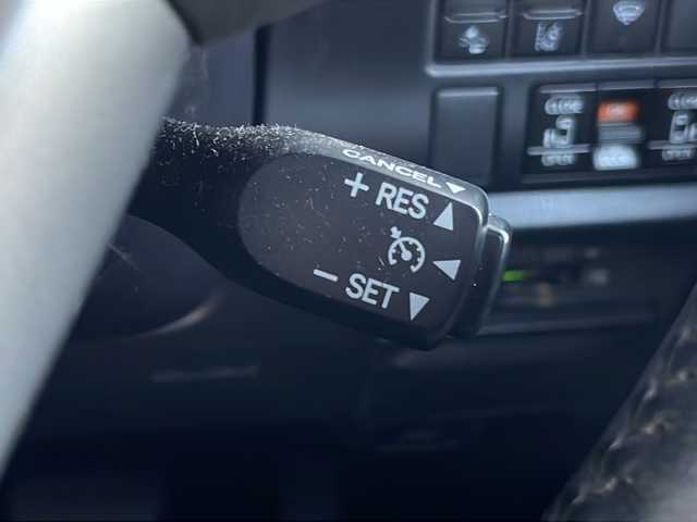 トヨタ ヴォクシー ZS 煌 山梨県 2018(平30)年 6.3万km ホワイトパールクリスタルシャイン 純正SDナビ（NSZT-Y68T）/ＣＤ/ＤＶＤ/ＢＴ/フルセグテレビ/バックカメラ/アイドリングストップ/クルーズコントロール/プッシュスタート/両側パワースライドドア/ETC/純正LEDヘッドライト