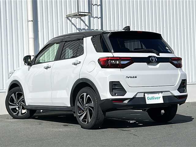 トヨタ ライズ Z 三重県 2019(令1)年 2.2万km ブラックマイカメタリック/シャイニングホワイトパール 純正9型ナビ /バックカメラ /ビルトインETC /前後コーナーセンサー /前席シートヒーター /USB給電 /レーダークルーズコントロール /レーンキープアシスト/衝突軽減ブレーキ /ステアリングスイッチ/LEDヘッドライト/オートライト /純正フロアマット /禁煙車