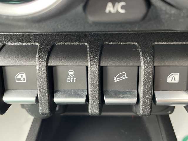 スズキ ジムニー ノマド FC 山形県 2025(令7)年 0.1千km 黒 ワンオーナー/登録済未使用車/スズキセーフティサポート/・デュアルカメラブレーキサポート/・衝突被害軽減ブレーキ/・車線逸脱警報システム　/・アダプティブクルーズコントロール　/前席シートヒーター/パーキングソナー/アイドリングストップ/スペアキー/革巻きステアリング/15インチ純正AW/ヘッドライトウォッシャー/プッシュスタート/取扱説明書/保証書