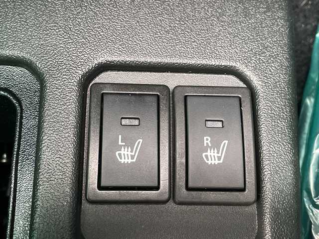 スズキ ジムニー ノマド FC 山形県 2025(令7)年 0.1千km 黒 ワンオーナー/登録済未使用車/スズキセーフティサポート/・デュアルカメラブレーキサポート/・衝突被害軽減ブレーキ/・車線逸脱警報システム　/・アダプティブクルーズコントロール　/前席シートヒーター/パーキングソナー/アイドリングストップ/スペアキー/革巻きステアリング/15インチ純正AW/ヘッドライトウォッシャー/プッシュスタート/取扱説明書/保証書