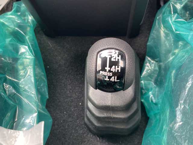 スズキ ジムニー ノマド FC 山形県 2025(令7)年 0.1千km 黒 ワンオーナー/登録済未使用車/スズキセーフティサポート/・デュアルカメラブレーキサポート/・衝突被害軽減ブレーキ/・車線逸脱警報システム　/・アダプティブクルーズコントロール　/前席シートヒーター/パーキングソナー/アイドリングストップ/スペアキー/革巻きステアリング/15インチ純正AW/ヘッドライトウォッシャー/プッシュスタート/取扱説明書/保証書