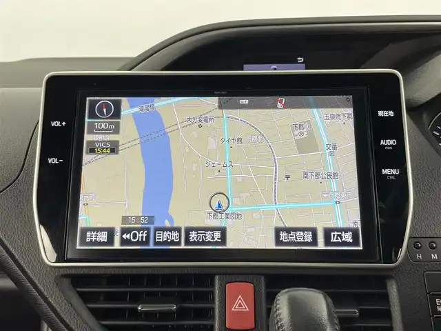 トヨタ ヴォクシー ZS 煌 大分県 2018(平30)年 7.1万km ブラック ワンオーナー/7人乗り/TOYOTAセーフティセンス/・プリクラッシュセーフティ/・レーンディパーチャアラート/・オートマチックハイビーム/純正10型ナビ　型式：NSZN-Z66T/【フルセグTV、DVD再生可、BT対応】/ステアリングスイッチ/バックカメラ/純正フリップダウンモニター/両側電動スライドドア/社外ドライブレコーダー/ビルトインETC/アイドリングストップ/横滑り防止装置/電動格納ミラー/純正フロアマット/オートライト/LEDヘッドライト/LEDフォグ/純正16インチアルミホイール/保証書、取説、スペアキー有り