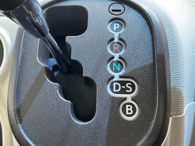 トヨタ スペイド G 富山県 2014(平26)年 4.6万km ブラックマイカ 純正ナビ/（Bluetooth/CD/DVD/SD/DS/ワンセグ/ナビ)/電動スライドドア/バックカメラ/サマータイヤ詰込み/シートヒーター/スマートキー/横滑り防止システム/アイドリングストップ/プッシュスタート
