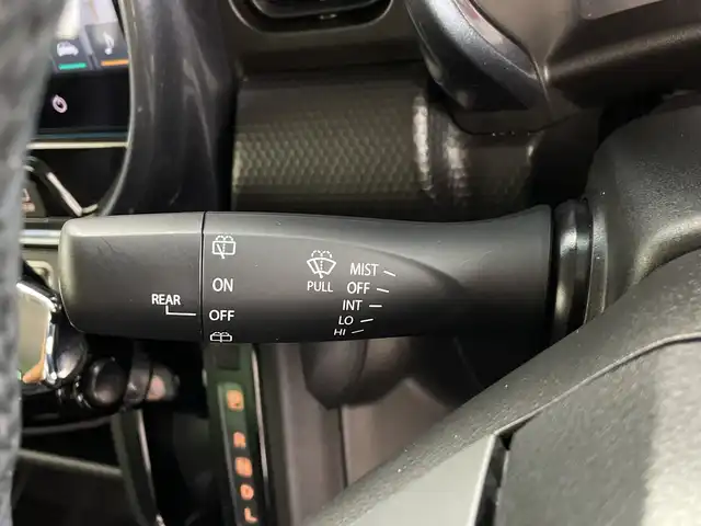 スズキ ハスラー Jスタイル 鹿児島県 2021(令3)年 3.6万km シフォンアイボリーメタリック/ガンメタリック2トーン 純正9インチナビ/・Bluetooth/・TV/・AM/・FM/全方位カメラ/ビルドインETC/デュアルブレードアシスト/USB接続/D＋N席シートヒーター/ハーフレザーシート/レーンキープアシスト/ドアバイザー