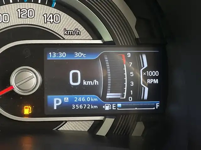 スズキ ハスラー Jスタイル 鹿児島県 2021(令3)年 3.6万km シフォンアイボリーメタリック/ガンメタリック2トーン 純正9インチナビ/・Bluetooth/・TV/・AM/・FM/全方位カメラ/ビルドインETC/デュアルブレードアシスト/USB接続/D＋N席シートヒーター/ハーフレザーシート/レーンキープアシスト/ドアバイザー