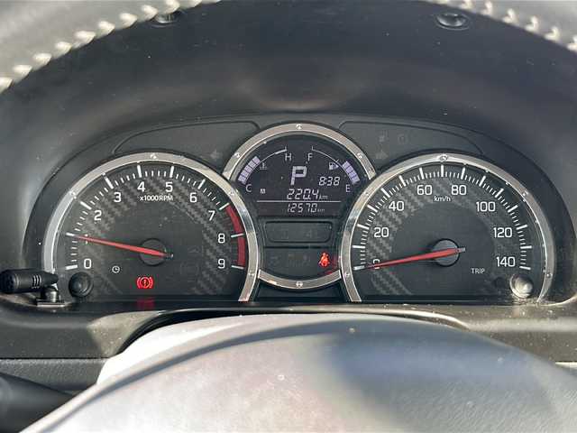 スズキ ジムニー ランドベンチャー 岩手県 2017(平29)年 1.3万km クールカーキPM ナビ　ＣＤ　ＤＶＤ再生　フルセグ　ＥＴＣ　ハーフレザーシート　運転席シートヒーター　純正１６インチアルミホイール　背面タイヤ　フロントフォグランプ　リモコンキー　ステアリングスイッチ　純正フロアマット