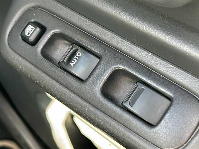 スズキ ジムニー ランドベンチャー 岩手県 2017(平29)年 1.3万km クールカーキPM ナビ　ＣＤ　ＤＶＤ再生　フルセグ　ＥＴＣ　ハーフレザーシート　運転席シートヒーター　純正１６インチアルミホイール　背面タイヤ　フロントフォグランプ　リモコンキー　ステアリングスイッチ　純正フロアマット