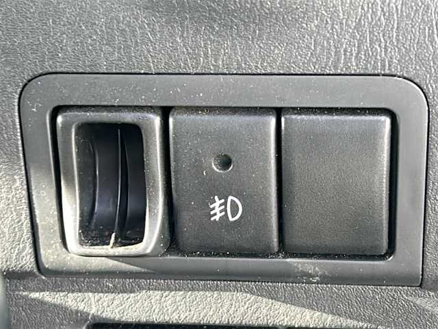 スズキ ジムニー ランドベンチャー 岩手県 2017(平29)年 1.3万km クールカーキPM ナビ　ＣＤ　ＤＶＤ再生　フルセグ　ＥＴＣ　ハーフレザーシート　運転席シートヒーター　純正１６インチアルミホイール　背面タイヤ　フロントフォグランプ　リモコンキー　ステアリングスイッチ　純正フロアマット