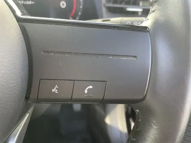 日産 オーラ G レザーエディション 熊本県 2022(令4)年 4.8万km ミッドナイトブラック/サンライズカッパー 社外ナビ/・AM/FM/BT/・フルセグTV/全周囲カメラ/エマージェンシーブレーキ/レーンキープアシスト/後側方支援/標識認識機能/ふらつき警報/オートマチックハイビーム/デジタルインナーミラー/オートライト/LEDヘッドライト/ステアリングヒーター/革シート/・前席シートヒーター/革巻きステアリング/・ステアリングスイッチ/電動パーキングブレーキ/オートホールドブレーキ/電動格納ミラー/ウインカーミラー/純正フロアマット