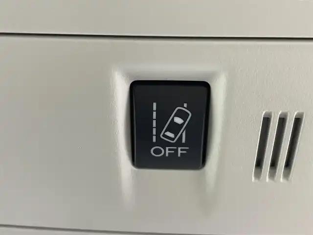 スバル フォレスター Xブレイク 群馬県 2016(平28)年 2.2万km クォーツブルーP 前席パワーシート/アドバンスドセイフティパッケージ/・スバルリヤビークルディテクション/・アダプティブドライビングビーム /キーレスアクセス＆プッシュスタート/========/純正パナソニックナビ（CN-LR710D)/・CD/DVD/Bluetooth/フルセグTV/========/アドバンスドセイフティパッケージ　ＢＳＭ　前席パワーシート　純正ＳＤナビ　バックカメラ　アイサイトＶｅｒ．３　前席／後席左右シートヒーター　ＥＴＣ　ＬＥＤヘッドライト　ルーフレール　４ＷＤ　禁煙車