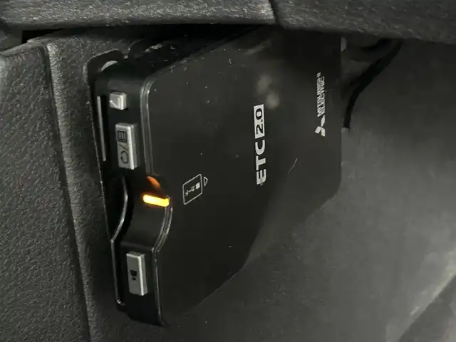 日産 ノート X 岡山県 2023(令5)年 5万km ピュアホワイトパール 純正９インチナビ　(MJ121D-L)/【CD/DVD/BT/USB/】/全方位カメラ　/ＬＥＤヘッドライト　/ＥＴＣ２．０　/デジタルインナーミラー　/ブラインドスポットモニター　/コーナーセンサー　前後/オートハイビーム　/オートエアコン/アイドリングストップ/禁煙車/オートブレーキホールド/踏み間違い防止