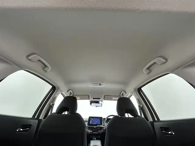 日産 ノート X 岡山県 2023(令5)年 5万km ピュアホワイトパール 純正９インチナビ　(MJ121D-L)/【CD/DVD/BT/USB/】/全方位カメラ　/ＬＥＤヘッドライト　/ＥＴＣ２．０　/デジタルインナーミラー　/ブラインドスポットモニター　/コーナーセンサー　前後/オートハイビーム　/オートエアコン/アイドリングストップ/禁煙車/オートブレーキホールド/踏み間違い防止