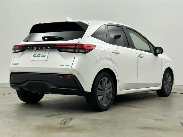 日産 ノート X 岡山県 2023(令5)年 5万km ピュアホワイトパール 純正９インチナビ　(MJ121D-L)/【CD/DVD/BT/USB/】/全方位カメラ　/ＬＥＤヘッドライト　/ＥＴＣ２．０　/デジタルインナーミラー　/ブラインドスポットモニター　/コーナーセンサー　前後/オートハイビーム　/オートエアコン/アイドリングストップ/禁煙車/オートブレーキホールド/踏み間違い防止