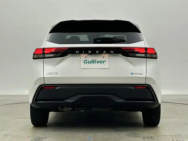 日産 ノート X 岡山県 2023(令5)年 5万km ピュアホワイトパール 純正９インチナビ　(MJ121D-L)/【CD/DVD/BT/USB/】/全方位カメラ　/ＬＥＤヘッドライト　/ＥＴＣ２．０　/デジタルインナーミラー　/ブラインドスポットモニター　/コーナーセンサー　前後/オートハイビーム　/オートエアコン/アイドリングストップ/禁煙車/オートブレーキホールド/踏み間違い防止
