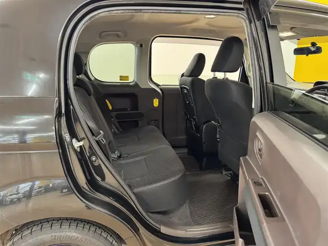 トヨタ スペイド F 群馬県 2013(平25)年 8.5万km ブラックマイカ 純正8インチナビ/・フルセグTV/・BT/SD/HDMI/・FM/AM/バックカメラ/ETC/片側パワースライドドア/ステアリングスイッチ/スマートキー/プッシュスタート/純正フロアマット/純正ドアバイザー/電動格納ウィンカーミラー/横滑り防止機能