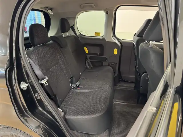 トヨタ スペイド F 群馬県 2013(平25)年 8.5万km ブラックマイカ 純正8インチナビ/・フルセグTV/・BT/SD/HDMI/・FM/AM/バックカメラ/ETC/片側パワースライドドア/ステアリングスイッチ/スマートキー/プッシュスタート/純正フロアマット/純正ドアバイザー/電動格納ウィンカーミラー/横滑り防止機能