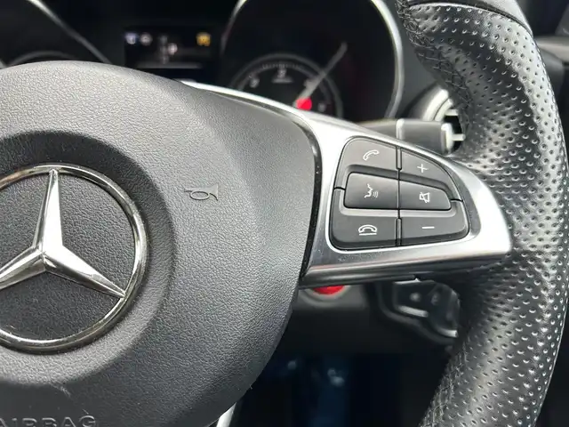 メルセデス・ベンツ Ｃ２２０ｄ ローレウスエディション 福岡県 2018(平30)年 5.2万km シトリーネブラウン レーダーセーフティパッケージ/アダプティブクルーズコントロール/ブラインドスポットモニター/レーンキープアシスト/ドラレコ一体型デジタルインナーミラー/純正ナビ/フルセグTV/バックカメラ　/Bluetooth/LEDライト/オートライト　/エアサスペンション　/純正１８インチアルミホイール　/ETC2.0