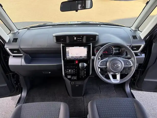 ダイハツ トール カスタムG 東京都 2023(令5)年 0.9万km ブラックマイカメタリック 社外メモリナビ/フルセグ/全方位モニター/ドライブレコーダー/両側パワースライドドア/衝突軽減ブレーキ/レーンキープアシスト/レーダークルーズコントロール/コーナーセンサー/アイドリングストップ/LEDヘッドライト/スマートキー/純正14インチAW