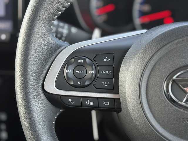 ダイハツ トール カスタムG 東京都 2023(令5)年 0.9万km ブラックマイカメタリック 社外メモリナビ/フルセグ/全方位モニター/ドライブレコーダー/両側パワースライドドア/衝突軽減ブレーキ/レーンキープアシスト/レーダークルーズコントロール/コーナーセンサー/アイドリングストップ/LEDヘッドライト/スマートキー/純正14インチAW