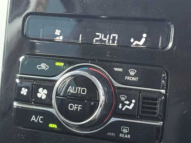 ダイハツ トール カスタムG 東京都 2023(令5)年 0.9万km ブラックマイカメタリック 社外メモリナビ/フルセグ/全方位モニター/ドライブレコーダー/両側パワースライドドア/衝突軽減ブレーキ/レーンキープアシスト/レーダークルーズコントロール/コーナーセンサー/アイドリングストップ/LEDヘッドライト/スマートキー/純正14インチAW