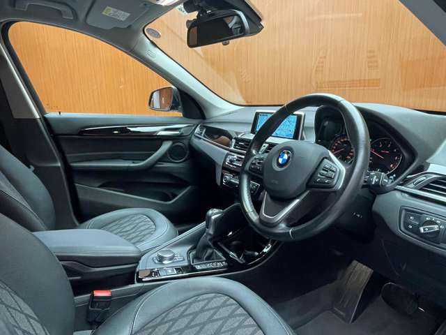 BMW F48X1 Xdrive18d◎Mスポーツ◎OP多数◎液晶メーター◎電動シート