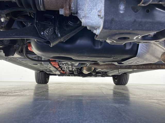 トヨタ アクア G 長野県 2021(令3)年 3.1万km プラチナホワイトパールマイカ 4WD/純正メモリナビ＆USB＆BT/トヨタセーフティセンス/アダプティブクルーズコントロール/レーントレーシング/プリクラッシュセーフティ/ブラインドスポットモニター/クリアランスソナー/リアクロストラフィックアラート/パーキングサポートブレーキ/ロードサインアシスト/オートマチックハイビーム/先行車発進告知/ステアリングスイッチ/全方位カメラ/ビルトインETC/LEDヘッドライト/オートライト/電動格納ミラー/ウィンカーミラー/ドアミラーヒーター/純正ホイールキャップ装着/純正フロアマット/プッシュスタート/スマートキー