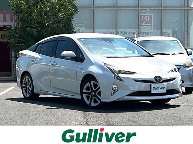 トヨタ プリウス A ツーリングセレクション 鹿児島県 2017(平29)年 14.6万km ホワイトパールクリスタルシャイン パーキングアシスト /ヘッドアップディスプレイ　/D＋N席シートヒーター　/クルーズコントロール　/純正前方ドライブレコーダー　/純正SDナビ（DSZT-YC4T） /Bluetoothオーディオ　/バックカメラ/フルセグテレビ/アイドリングストップ/ビルトインETC/前後コーナーセンサー/横滑り防止装置/盗難防止装置/レーンキープアシスト/LEDヘッドライト/純正アルミホイール（17インチ）/エアバック（W＋サイド）/プッシュスタート/スマートキー