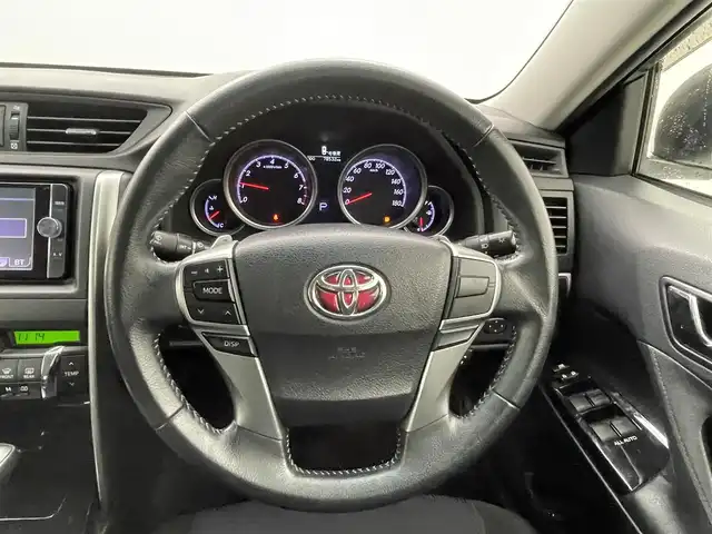 トヨタ マークＸ 250G Sパッケージ 熊本県 2013(平25)年 7.9万km ホワイトパールクリスタルシャイン 禁煙車　/純正ナビ（ＣＤ・ＤＶＤ・フルセグ・ＢＴ・ＳＤ）/バックカメラ　/ビルトインＥＴＣ　/クルーズコントロール　/運転席パワーシート/パドルシフト/純正フロアマット/純正１８インチAW/オートライト　/スマートキー　/プッシュスタート　/スペアキー１本