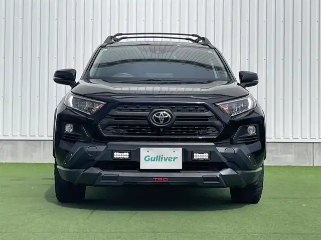 トヨタ ＲＡＶ４ アドベンチャー オフロードPKG 香川県 2021(令3)年 4.3万km 黒 登録時走行距離；42656km/純正ナビ/TRDエアロ/全方位カメラ/ドライブレコーダー/ETC/衝突被害軽減システム/レーンキープアシスト/クルーズコントロール/クリアランスソナー/LEDヘッドライト/純正フロアマット/純正AW18インチ/ルーフレール/スマートキー