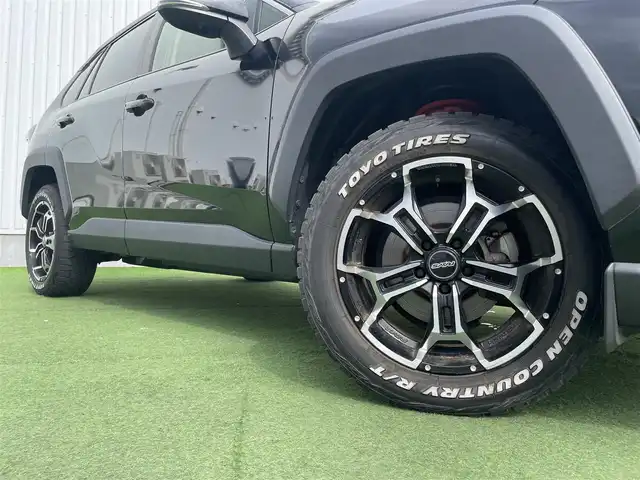 トヨタ ＲＡＶ４ アドベンチャー オフロードPKG 香川県 2021(令3)年 4.3万km 黒 登録時走行距離；42656km/純正ナビ/TRDエアロ/全方位カメラ/ドライブレコーダー/ETC/衝突被害軽減システム/レーンキープアシスト/クルーズコントロール/クリアランスソナー/LEDヘッドライト/純正フロアマット/純正AW18インチ/ルーフレール/スマートキー