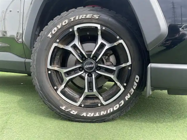 トヨタ ＲＡＶ４ アドベンチャー オフロードPKG 香川県 2021(令3)年 4.3万km 黒 登録時走行距離；42656km/純正ナビ/TRDエアロ/全方位カメラ/ドライブレコーダー/ETC/衝突被害軽減システム/レーンキープアシスト/クルーズコントロール/クリアランスソナー/LEDヘッドライト/純正フロアマット/純正AW18インチ/ルーフレール/スマートキー