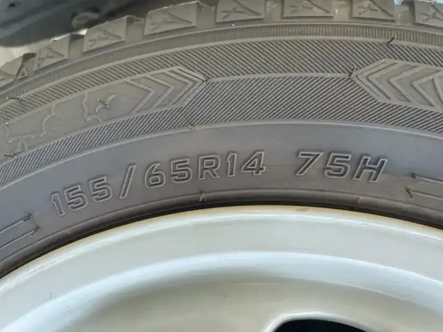 スズキ ラパン ショコラ G 愛知県 2015(平27)年 9.7万km Ｌグリーン 純正メモリナビ/ワンセグテレビ/バックカメラ/レザーシート/本革ステアリング/HIDヘッドライト/スマートキー/プッシュスタート/純正フロアマット/アルミホイール/パワーステアリング/パワーウィンドウ