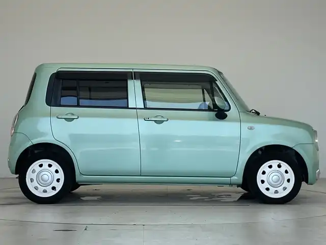 スズキ ラパン ショコラ G 愛知県 2015(平27)年 9.7万km Ｌグリーン 純正メモリナビ/ワンセグテレビ/バックカメラ/レザーシート/本革ステアリング/HIDヘッドライト/スマートキー/プッシュスタート/純正フロアマット/アルミホイール/パワーステアリング/パワーウィンドウ
