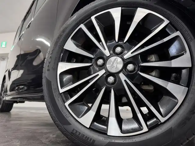 ダイハツ タント カスタム RS 三重県 2019(令1)年 4.1万km パールブラック ガソリン・ターボ/FF/インパネCVT/純正 9インチナビ NSZN-Y69DS/（CD/DVD/FM/AM/TV/MEMORY MUSIC/SD/Bluetooth/USB/HDMI/ドラレコ）/バックカメラ/両側パワースライドドア/ドライブレコーダー 前方/ETC/スマートアシスト3/・衝突回避支援ブレーキ機能（対車両・対歩行者）/・衝突警報機能（対車両・対歩行者）/・ブレーキ制御付誤発進抑制機能（前方・後方）/・レーダークルコン/・レーンキープコントロール（LKC）ステアリングアシスト/・車線逸脱抑制制御機能/・車線逸脱警報機能/・コーナーセンサー（フロント2個／リヤ2個）/・標識認識機能（進入禁止）/・先行車発進お知らせ/装備/・ハーフレザーシート/・シートヒーター（D/N）/・オートエアコン/・オートライト/・オートハイビーム/・LED ヘッドランプ＋サイドビューランプ＋フロントフォグランプ/・運転席ロングスライド機能/・ステアリングスイッチ/・充電用USBジャック（タイプA・運転席側）/・プッシュスタート/・純正15inAW/・スマートキーx2/・保/取/ナビ取/など