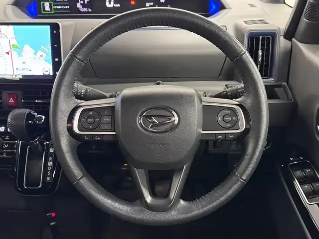 ダイハツ タント カスタム RS 三重県 2019(令1)年 4.1万km パールブラック ガソリン・ターボ/FF/インパネCVT/純正 9インチナビ NSZN-Y69DS/（CD/DVD/FM/AM/TV/MEMORY MUSIC/SD/Bluetooth/USB/HDMI/ドラレコ）/バックカメラ/両側パワースライドドア/ドライブレコーダー 前方/ETC/スマートアシスト3/・衝突回避支援ブレーキ機能（対車両・対歩行者）/・衝突警報機能（対車両・対歩行者）/・ブレーキ制御付誤発進抑制機能（前方・後方）/・レーダークルコン/・レーンキープコントロール（LKC）ステアリングアシスト/・車線逸脱抑制制御機能/・車線逸脱警報機能/・コーナーセンサー（フロント2個／リヤ2個）/・標識認識機能（進入禁止）/・先行車発進お知らせ/装備/・ハーフレザーシート/・シートヒーター（D/N）/・オートエアコン/・オートライト/・オートハイビーム/・LED ヘッドランプ＋サイドビューランプ＋フロントフォグランプ/・運転席ロングスライド機能/・ステアリングスイッチ/・充電用USBジャック（タイプA・運転席側）/・プッシュスタート/・純正15inAW/・スマートキーx2/・保/取/ナビ取/など