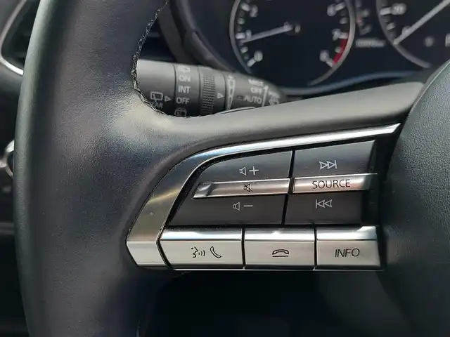 マツダ マツダ３ファストバック 20S ブラックトーンED 東京都 2022(令4)年 3.1万km ジェットブラックマイカ  i‐ACTIVSENSE/・スマートシティブレーキサポート/・車線逸脱警報システム/・レーンキープアシスト/・レーダークルーズコントロール/・クルージング & トラフィック・サポート /・誤発進抑制制御/・ブラインドスポットモニタリング/・アクティブドライビングディスプレイ/・360°ビューモニター/プッシュスタート/アイドリングストップ/パドルシフト/純正ナビ/フルセグTV/ETC/ドライブレコーダー/運転席メモリー機能付きパワーシート/シートヒーター/LEDヘッドライト/18インチ純正アルミホイール/スマートキー