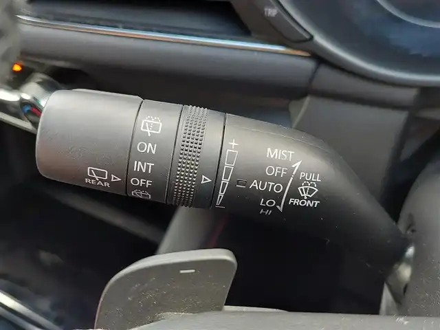 マツダ マツダ３ファストバック 20S ブラックトーンED 東京都 2022(令4)年 3.1万km ジェットブラックマイカ  i‐ACTIVSENSE/・スマートシティブレーキサポート/・車線逸脱警報システム/・レーンキープアシスト/・レーダークルーズコントロール/・クルージング & トラフィック・サポート /・誤発進抑制制御/・ブラインドスポットモニタリング/・アクティブドライビングディスプレイ/・360°ビューモニター/プッシュスタート/アイドリングストップ/パドルシフト/純正ナビ/フルセグTV/ETC/ドライブレコーダー/運転席メモリー機能付きパワーシート/シートヒーター/LEDヘッドライト/18インチ純正アルミホイール/スマートキー