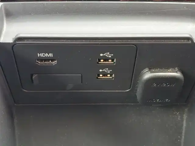 マツダ マツダ３ファストバック 20S ブラックトーンED 東京都 2022(令4)年 3.1万km ジェットブラックマイカ  i‐ACTIVSENSE/・スマートシティブレーキサポート/・車線逸脱警報システム/・レーンキープアシスト/・レーダークルーズコントロール/・クルージング & トラフィック・サポート /・誤発進抑制制御/・ブラインドスポットモニタリング/・アクティブドライビングディスプレイ/・360°ビューモニター/プッシュスタート/アイドリングストップ/パドルシフト/純正ナビ/フルセグTV/ETC/ドライブレコーダー/運転席メモリー機能付きパワーシート/シートヒーター/LEDヘッドライト/18インチ純正アルミホイール/スマートキー