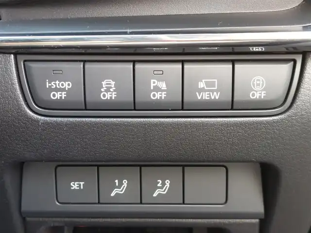 マツダ マツダ３ファストバック 20S ブラックトーンED 東京都 2022(令4)年 3.1万km ジェットブラックマイカ  i‐ACTIVSENSE/・スマートシティブレーキサポート/・車線逸脱警報システム/・レーンキープアシスト/・レーダークルーズコントロール/・クルージング & トラフィック・サポート /・誤発進抑制制御/・ブラインドスポットモニタリング/・アクティブドライビングディスプレイ/・360°ビューモニター/プッシュスタート/アイドリングストップ/パドルシフト/純正ナビ/フルセグTV/ETC/ドライブレコーダー/運転席メモリー機能付きパワーシート/シートヒーター/LEDヘッドライト/18インチ純正アルミホイール/スマートキー