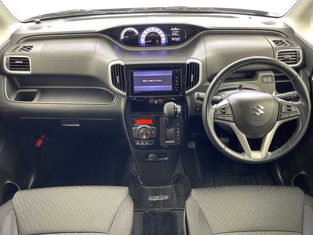 スズキ ソリオ バンディット HV MV 岐阜県 2017(平29)年 5.6万km プレミアムシルバーメタリック/ブラック2トーンルーフ 純正ナビ/　(AM/FM/CD/DVD/Bluetooth/フルセグTV)/全方位カメラ/衝突軽減ブレーキ/レーンキープアシスト/クルーズコントロール/両側パワースライドドア/LEDヘッドライト/革巻きステアリング/シートヒーター/ETC/純正アルミホイール/純正フロアマット/ドアバイザー