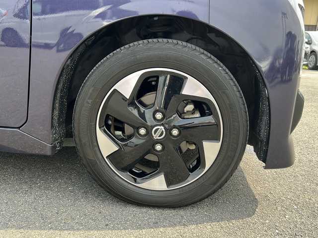 日産 ルークス HWS X プロパイロットED 岐阜県 2021(令3)年 1.5万km アメジストパープル 純正ＳＤナビ　/全周囲カメラ　/両側パワースライドドア/コーナーセンサー前後　/オートライト　/ドラレコ前後　/ＬＥＤヘッドライト　/プロパイロット　/スマートキー　/純正アルミホイール　/ＥＴＣ　/純正フロアマット　/ベンチシート/プッシュスタート/スペアキー1本/Blue tooth接続/CDチェンジャー/フルフラットシート/純正アルミホイール/ABS/盗難防止装置/エアバッグW