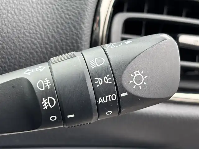 トヨタ プリウス ＰＨＶ S GRスポーツ 大分県 2019(平31)年 11.7万km アティチュードブラックマイカ ・純正ナビ(BT.USB.AUX)/・フルセグテレビ/・バックカメラ/・プリクラッシュセーフティ/・AC100V/・レーダークルーズコントロール/・ETC 2.0/・ドライブレコーダー/・テレビキャンセラー/・前席シートヒーター/・ハーフレザーシート/・オートハイビーム/・オートライト/・ステアリングリモコン/・スマートキー/・プッシュスタート/・GRフロアマット