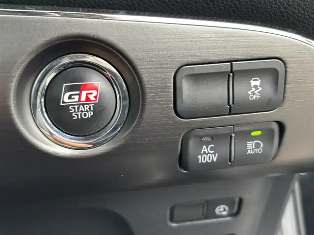 トヨタ プリウス ＰＨＶ S GRスポーツ 大分県 2019(平31)年 11.7万km アティチュードブラックマイカ ・純正ナビ(BT.USB.AUX)/・フルセグテレビ/・バックカメラ/・プリクラッシュセーフティ/・AC100V/・レーダークルーズコントロール/・ETC 2.0/・ドライブレコーダー/・テレビキャンセラー/・前席シートヒーター/・ハーフレザーシート/・オートハイビーム/・オートライト/・ステアリングリモコン/・スマートキー/・プッシュスタート/・GRフロアマット