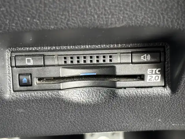 トヨタ プリウス ＰＨＶ S GRスポーツ 大分県 2019(平31)年 11.7万km アティチュードブラックマイカ ・純正ナビ(BT.USB.AUX)/・フルセグテレビ/・バックカメラ/・プリクラッシュセーフティ/・AC100V/・レーダークルーズコントロール/・ETC 2.0/・ドライブレコーダー/・テレビキャンセラー/・前席シートヒーター/・ハーフレザーシート/・オートハイビーム/・オートライト/・ステアリングリモコン/・スマートキー/・プッシュスタート/・GRフロアマット
