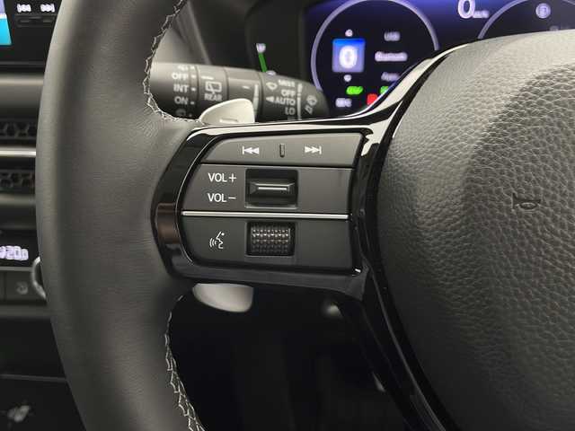 ホンダ ＺＲ－Ｖ ハイブリッド e:HEV Z 長野県 2023(令5)年 1.4万km スーパープラチナグレーメタリック 4WD/ホンダセンシング/純正メモリナビ/Bluetooth/フルセグTV/全方位カメラ/ETC2.0/ステアリングヒーター/パワーシート（運転席、助手席）/シートメモリ/シートヒーター（運転席、助手席）/BOSEサウンド/置くだけ充電/衝突被害軽減システム/踏み間違い衝突被害軽減/レーンキープアシスト/横滑り防止装置/路外逸脱抑制機能/フロントロアスカート/サイドロアスカート/テールゲートスポイラー/ステアリングスイッチ/パドルシフト/純正18インチAW装着/社外フロアマット/ドアバイザー/LEDヘッドライト/前後コーナーセンサー/スマートキー